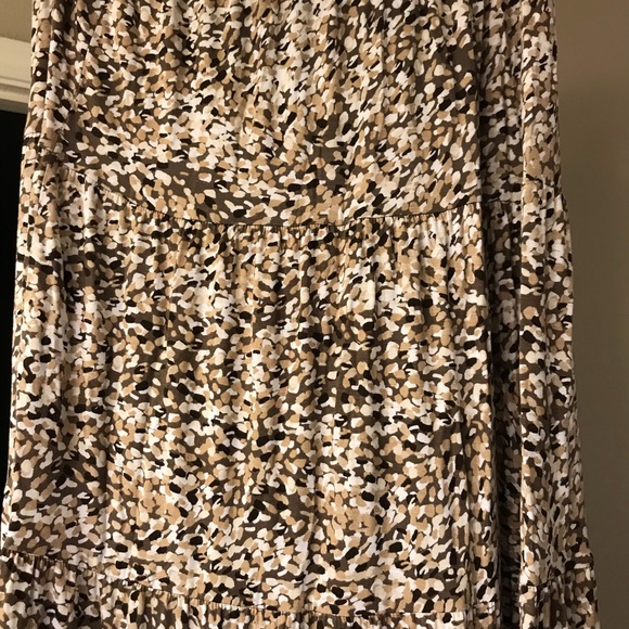 Skirt - Picture 2 of 4